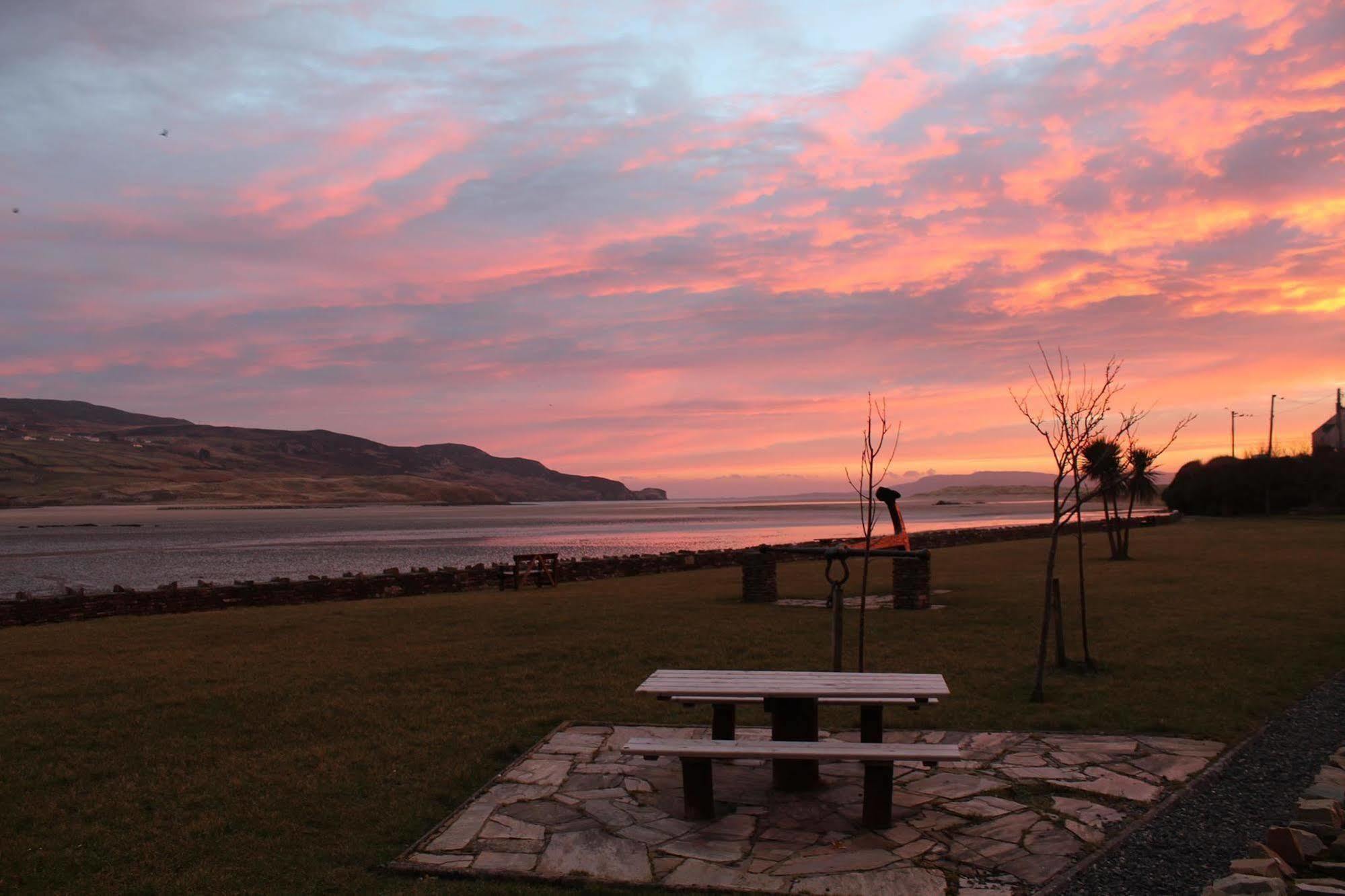Arnolds Hotel Dunfanaghy Bagian luar foto